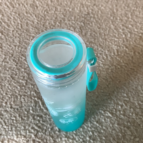 BTS Posters & Glass Water Bottle - Picture 9 of 10